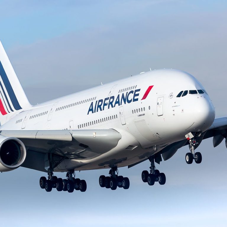 pick up aux aéroports de la région avion
